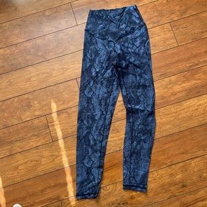V waistband, soft leggings, from aerie